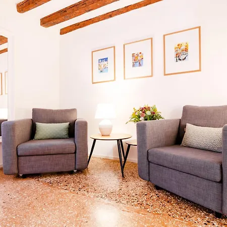 Appartement Nel Cuore Del Dei Musei - Design E Stile