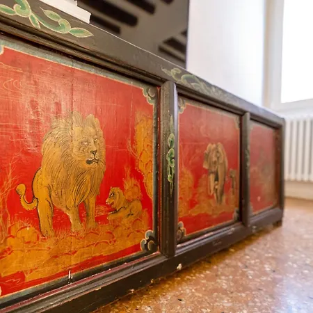 Nel Cuore Del Dei Musei - Design E Stile דירה