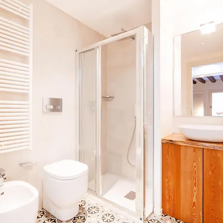 Lejlighed Nel Cuore Del Dei Musei - Design E Stile